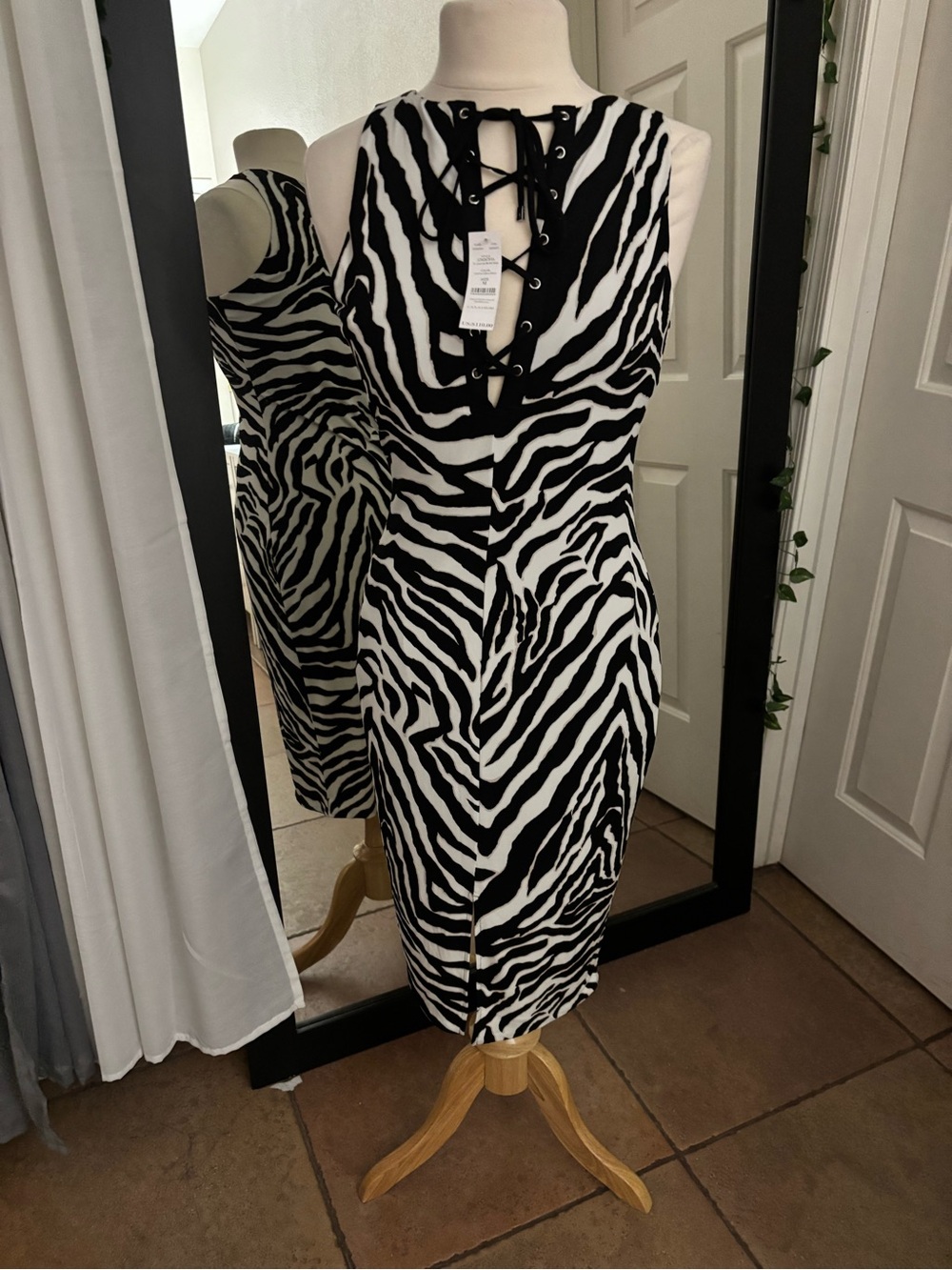 White House Black Market Black & White Zebra Lace-Up Midi Dress